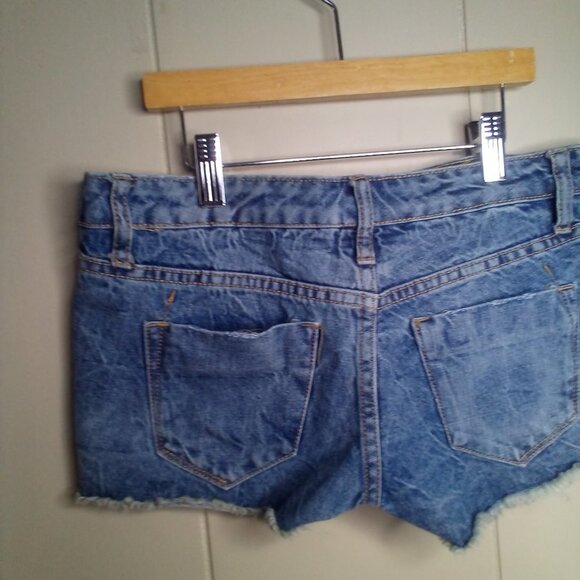 Mossimo Denim Jean Shorts 2 26 Low Rise Short Shorts Raw Hem Blue - Picture 3 of 13